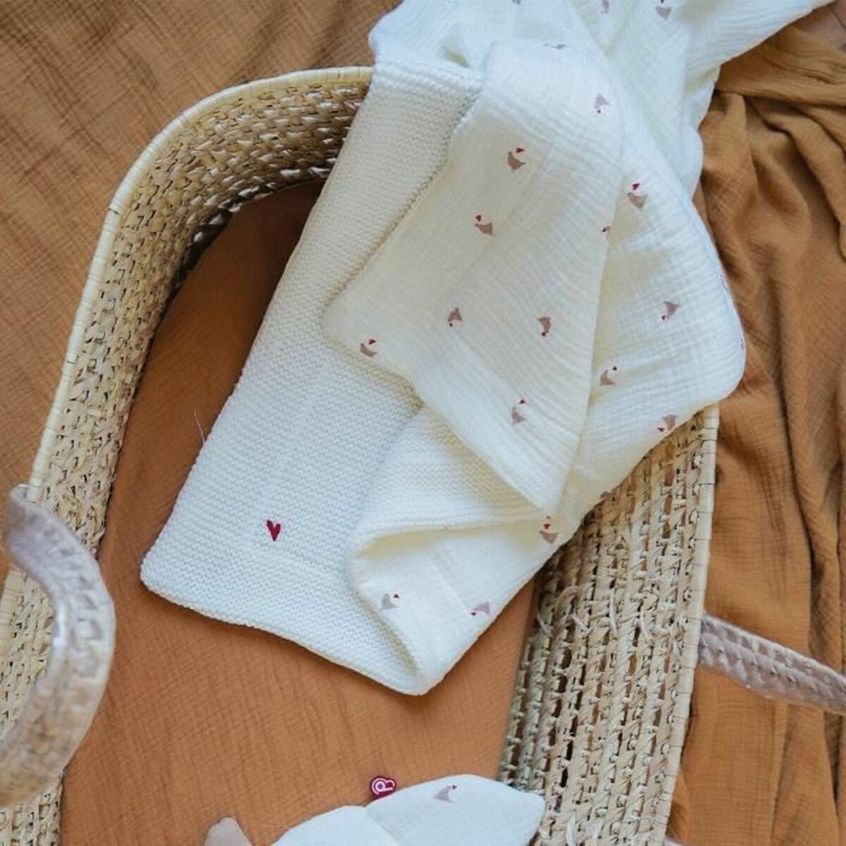 V5H631EB2BAFBB5CEA8FB04E25056DF6288R5774209P2