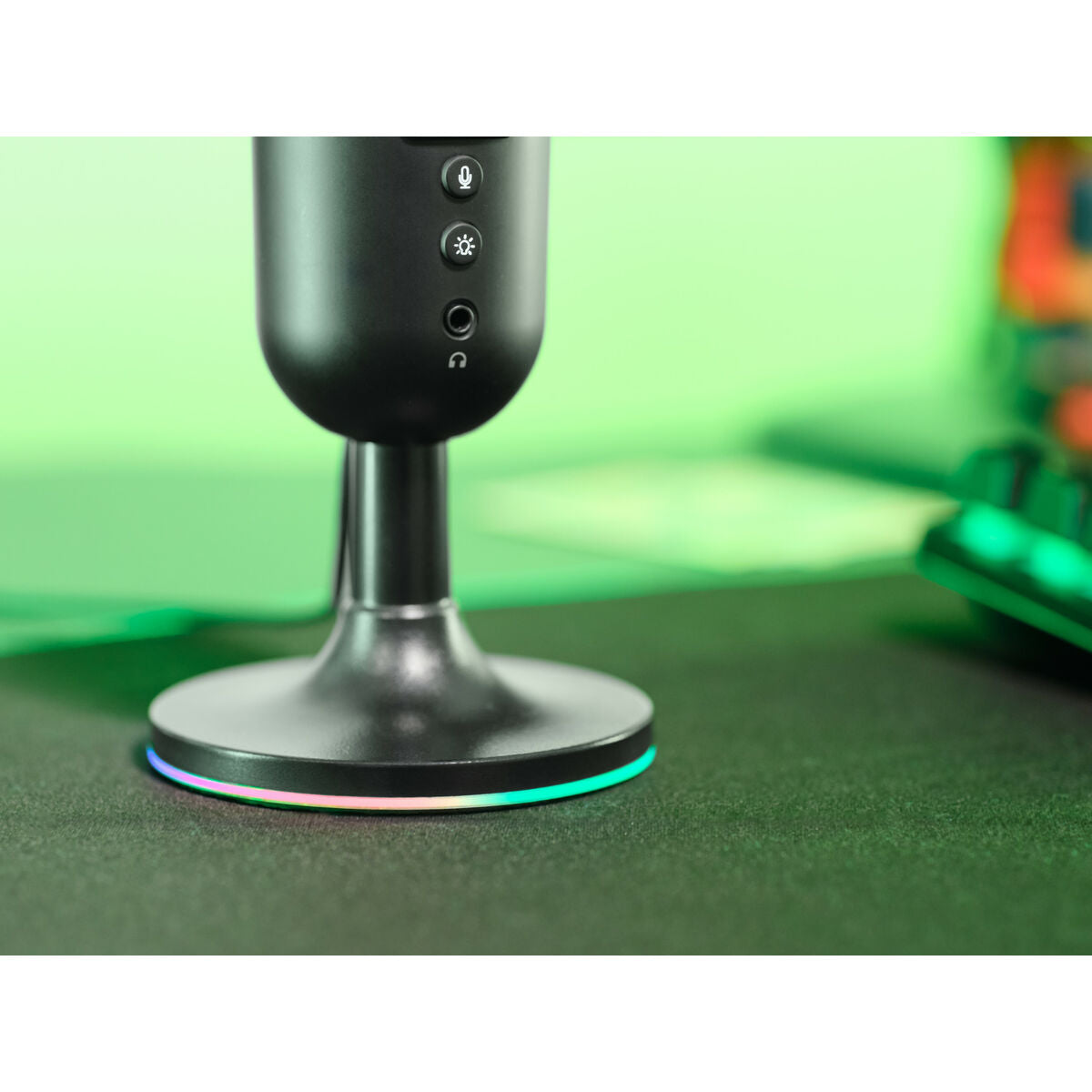 V2H90F3300072370297B02AF90D755CB0EFR6745453P8