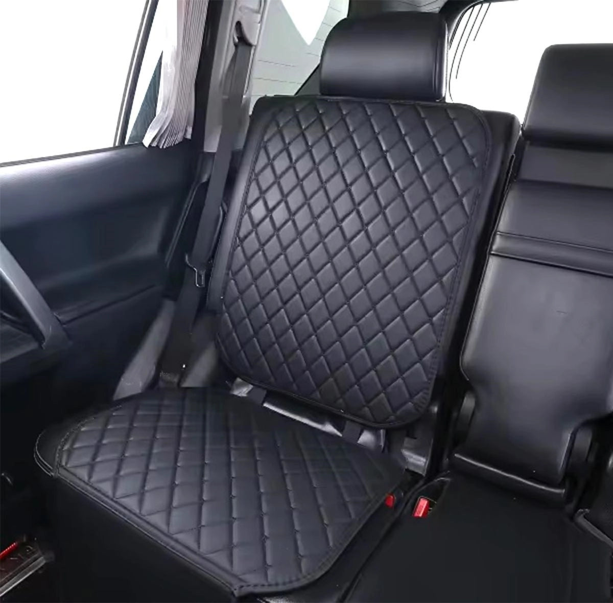 Apsauginis užvalkalas automobilinei kėdutei