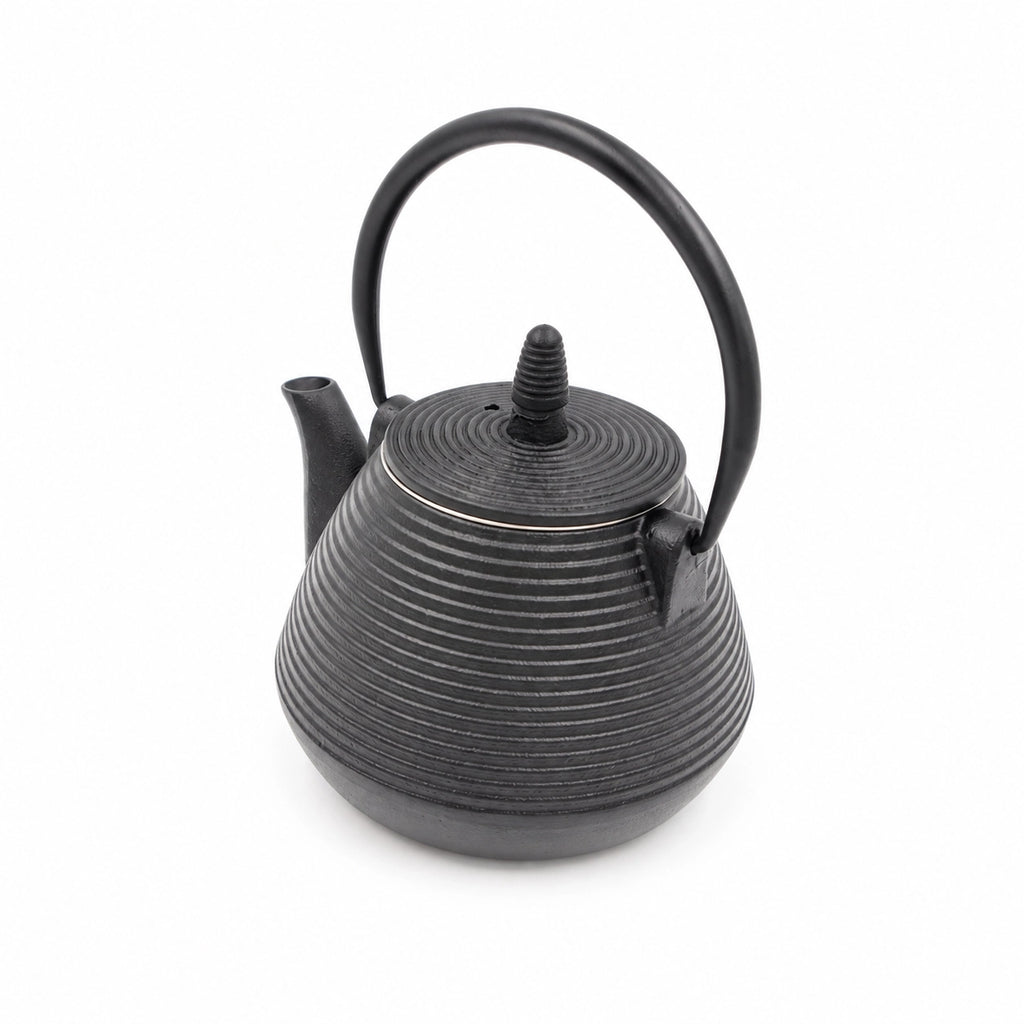 Ketaus arbatinukas su metaliniu sieteliu TR2309