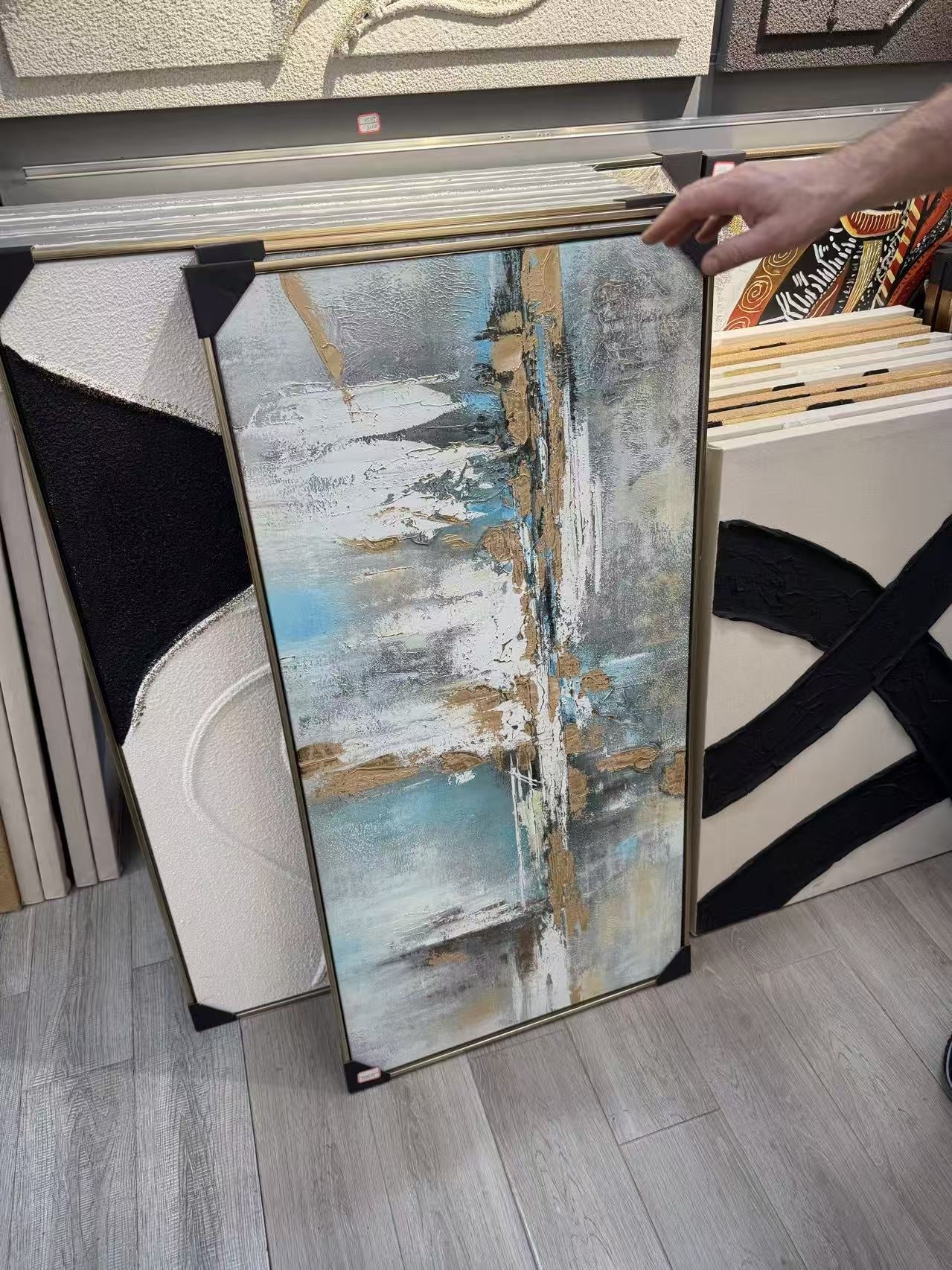 „Žydroji versmė“ abstraktus tekstūrinis paveikslas, 60 × 120 cm